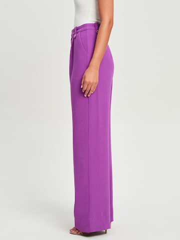 Tussah Szeroka nogawka Spodnie w kolorze fioletowy