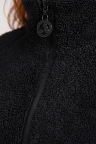 alife & kickin - Chaqueta polar 'AKSaria' en negro