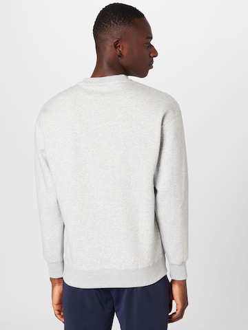 PUMA Sweatshirt i vit