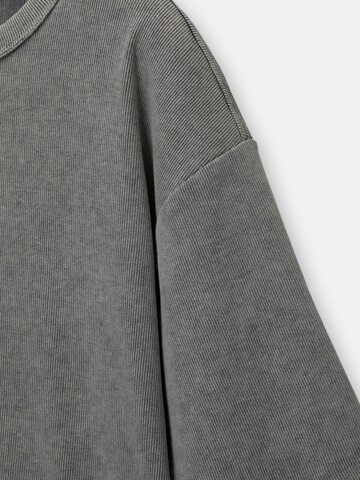 Pull&Bear Shirt in Grey