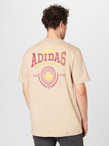 ADIDAS ORIGINALS T-Shirt 'Varsity Loose' in Beige