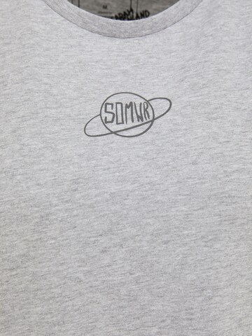 SOMWR Shirt 'THE PLANET#S HERE' in Grijs
