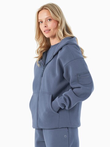 Organication Sweatjacke in Blau