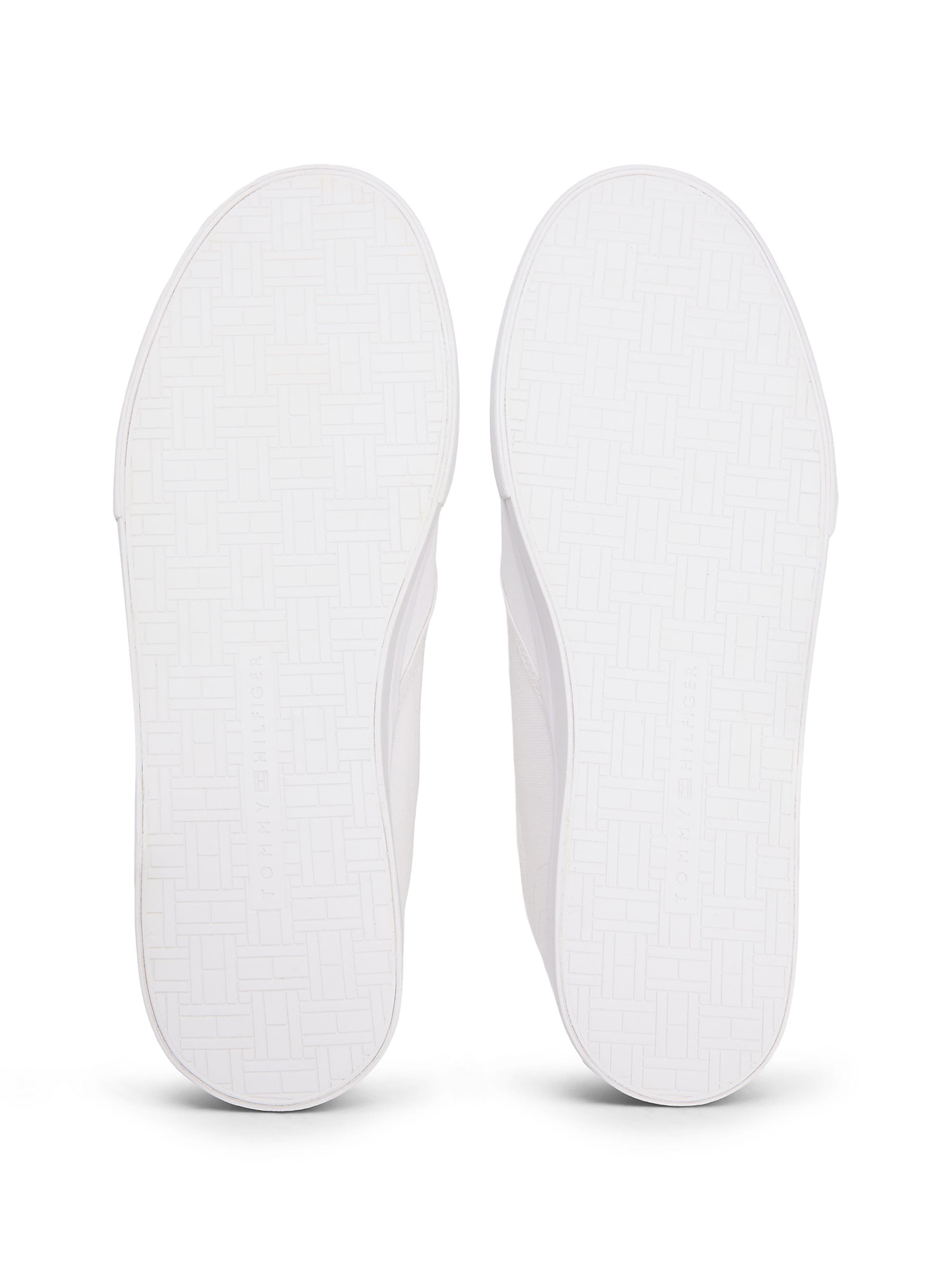 Slip on TOMMY HILFIGER en blanc