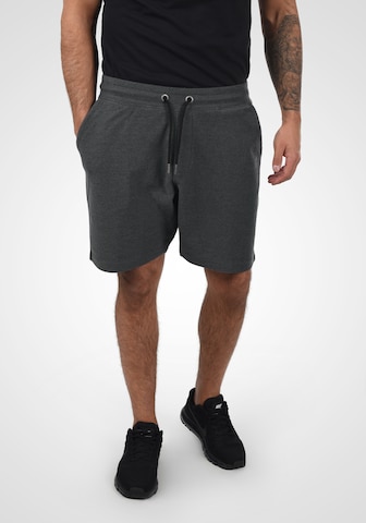 BLEND Regular Sweatshorts 'Folko' in Grau