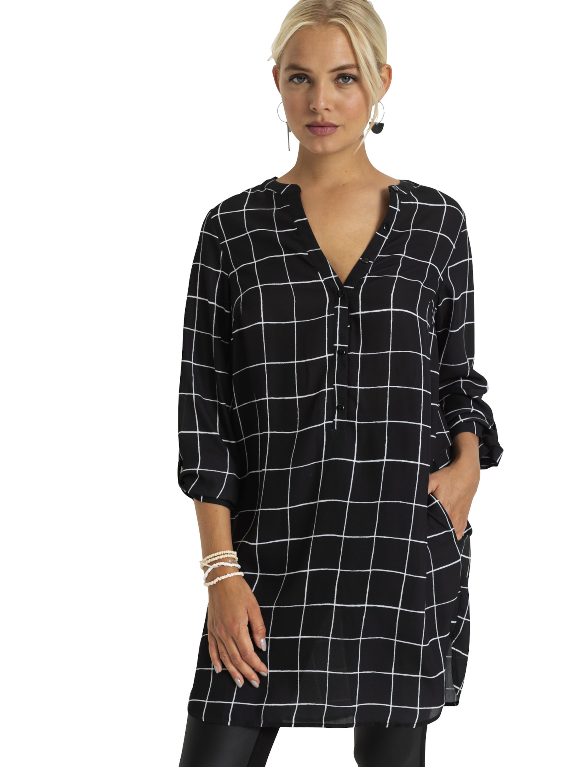 bonprix Blouse in Zwart: voorkant