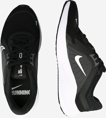 Chaussure de course 'Quest 5' NIKE en noir