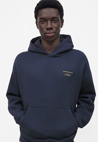 Abercrombie & Fitch - Sudadera en azul