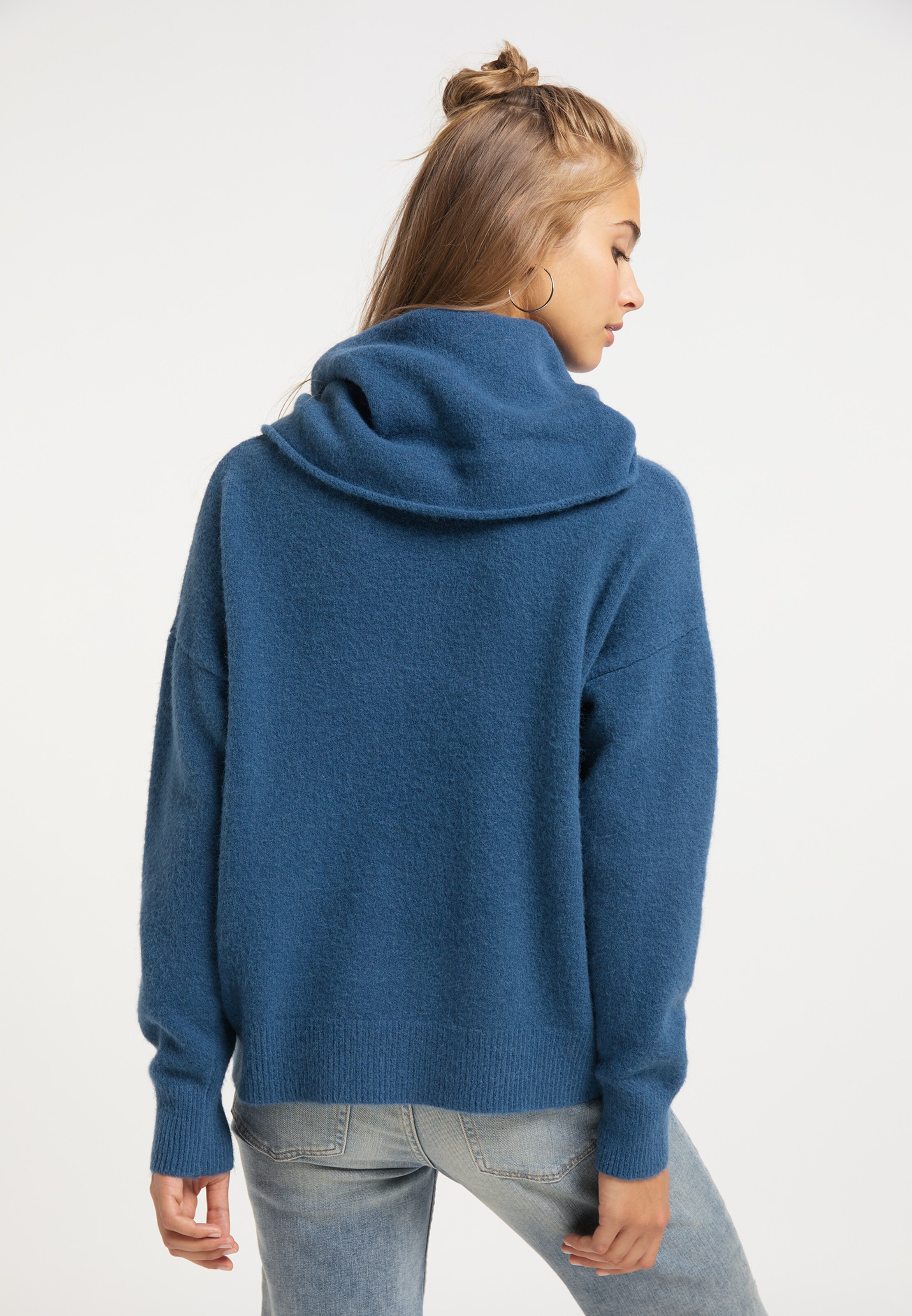 MYMO Pullover in Marine 