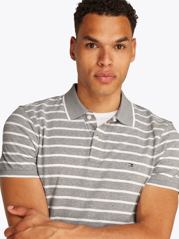 TOMMY HILFIGER - Camiseta en verde