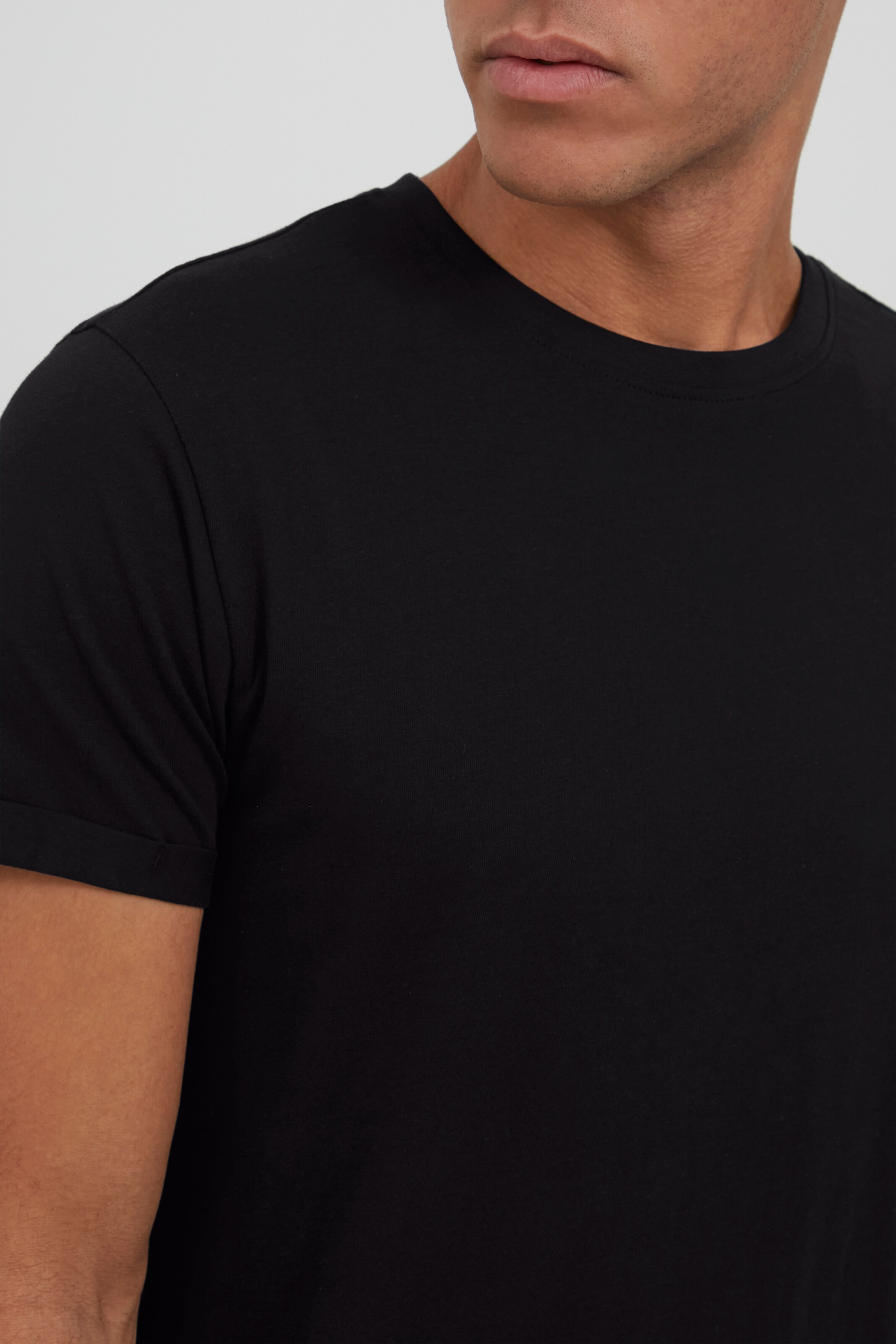 Männer Große Größen 11 Project T-Shirt 'ANANDO' in Schwarz - NQ30350