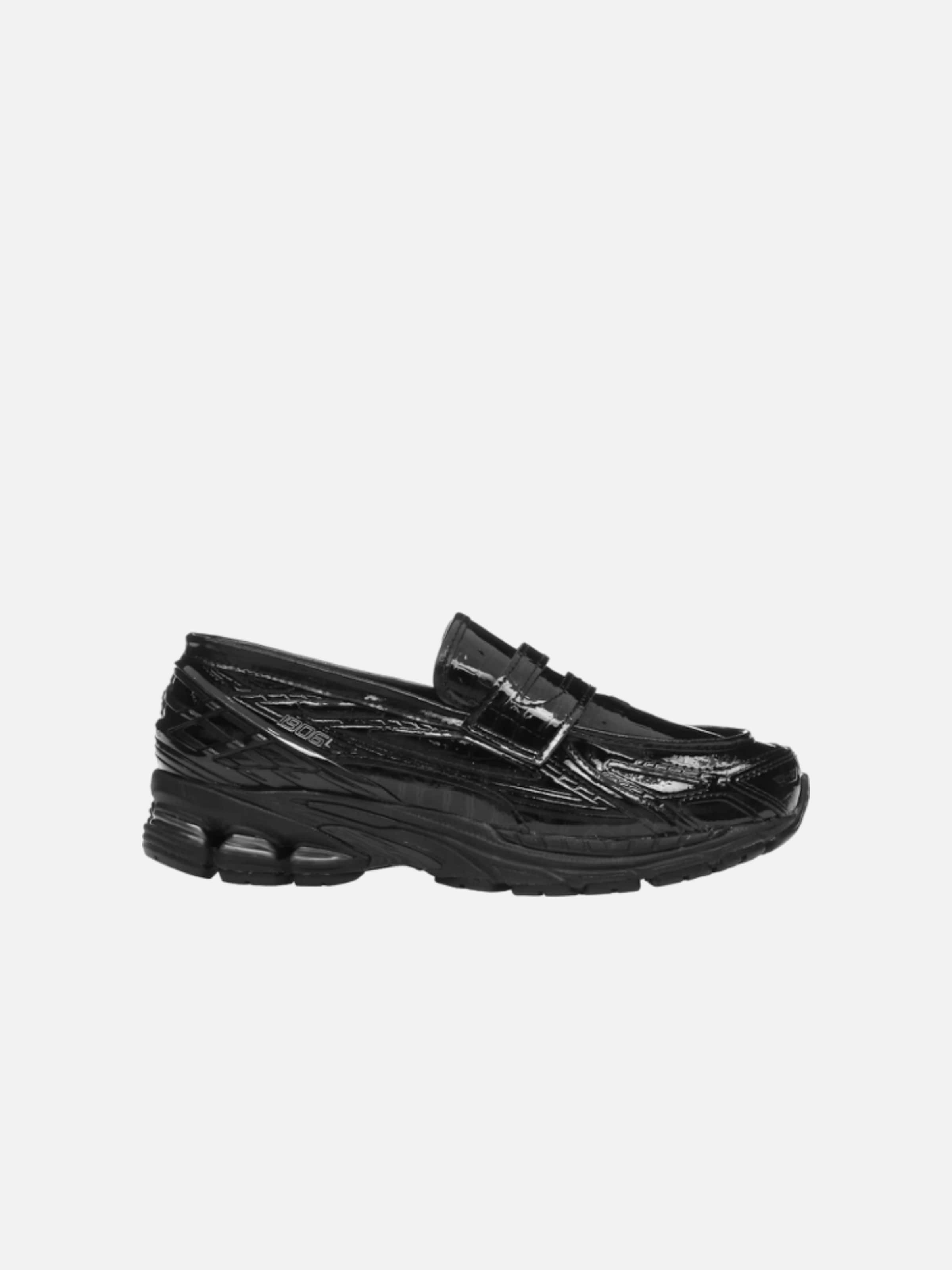 Slip on 'New Balance 1906L Black Croc' new balance en noir : devant