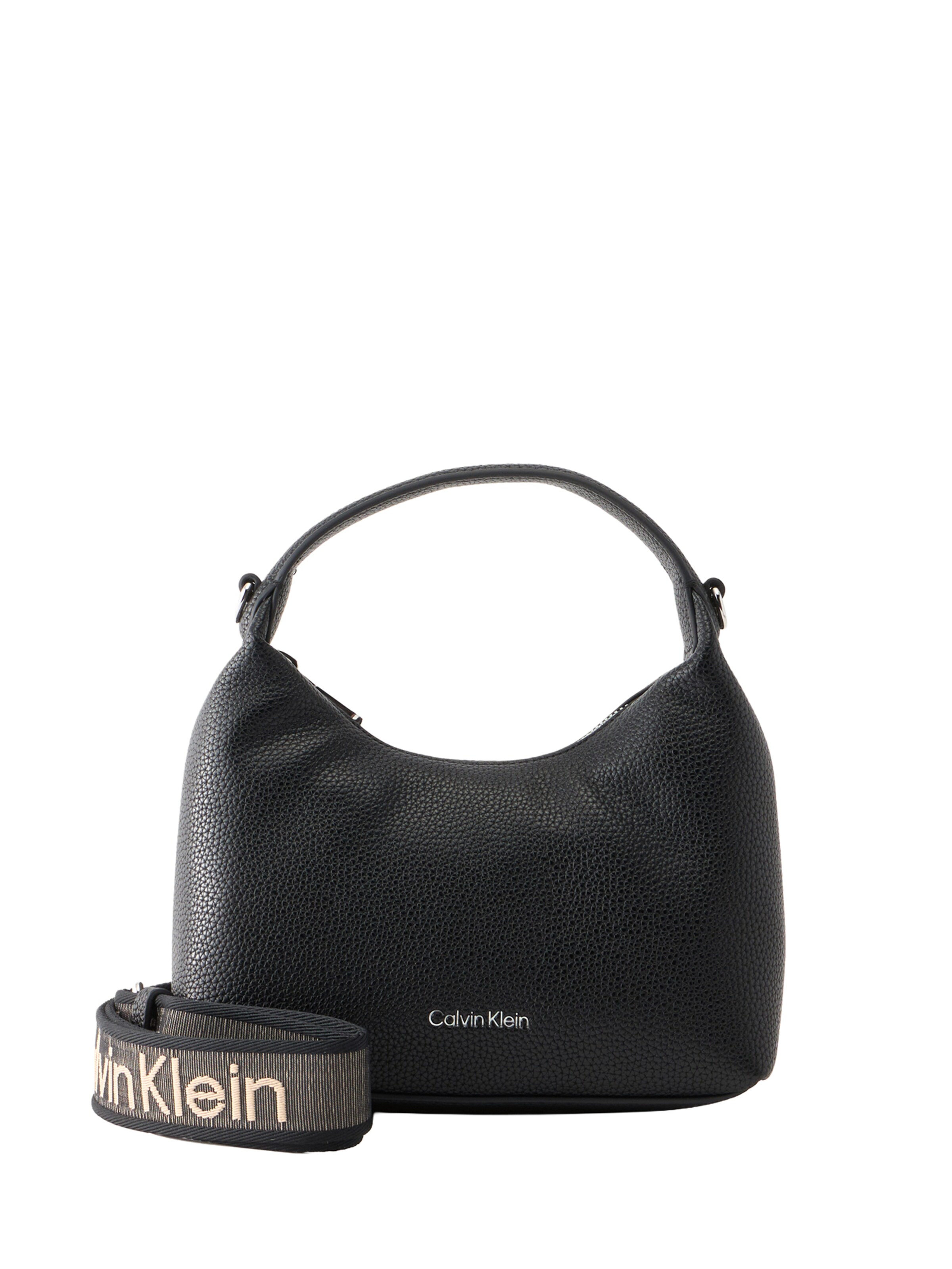 Calvin Klein Τσάντα ώμου σε μαύρο: μπροστά