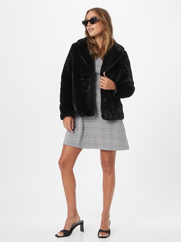 Dorothy Perkins Between-seasons coat in Black