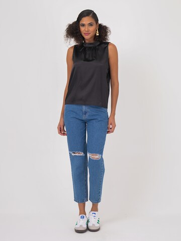 FRESHLIONS Blouse in Zwart