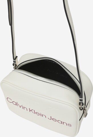 Calvin Klein Jeans - Mala de ombro em branco