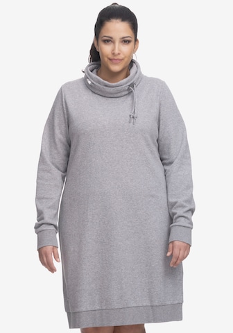 Ragwear Plus Knitted dress in Grey: front