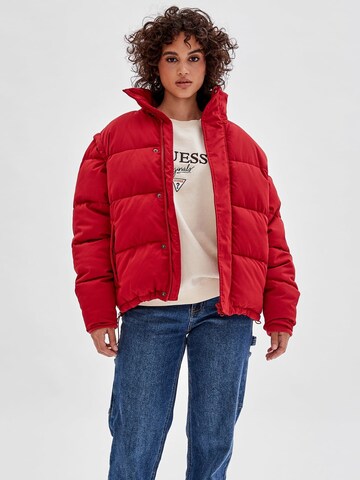 GUESS Winter Jacket in Red: front