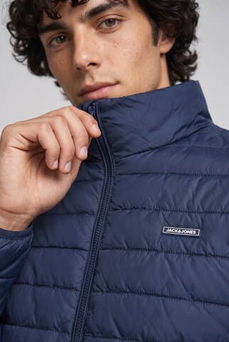 Geacă de primăvară-toamnă 'JJElvis' de la JACK & JONES pe albastru