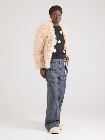 Sweat-shirt 'Ru44by' Hailys en noir