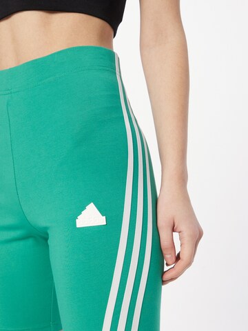 ADIDAS SPORTSWEAR - Skinny Calças de desporto 'Future Icons 3-Stripes Bike' em verde