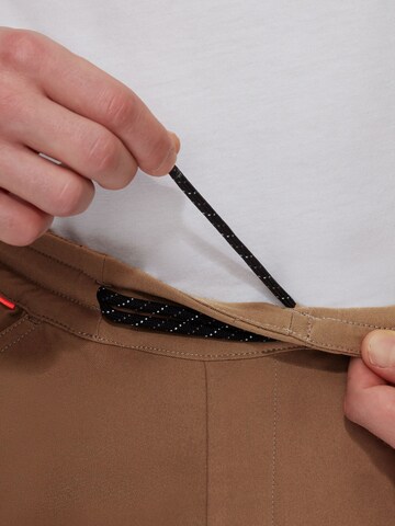 MAMMUT Tapered Outdoorhose 'Massone' in Braun