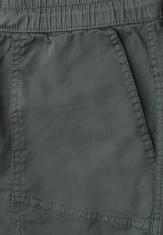 STREET ONE Loose fit Pants in Green