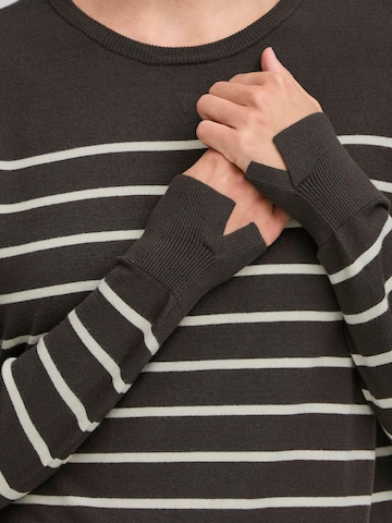 Pull-over 'FKEANA' Oxmo en marron