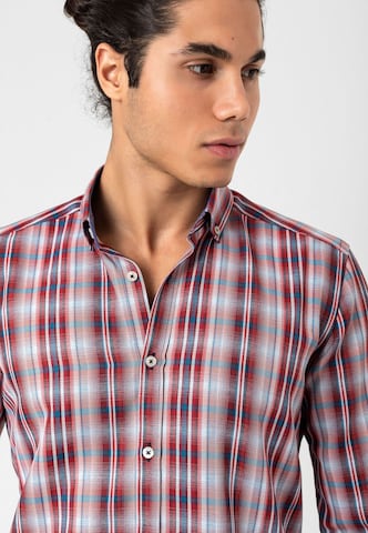 Coupe regular Chemise Felix Hardy en rouge