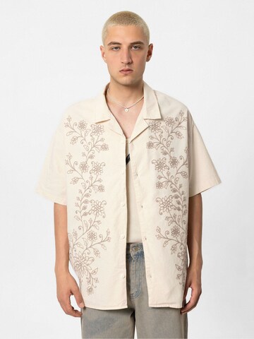 Camicia 'San Benito' di VAMOS CLO in beige: frontale