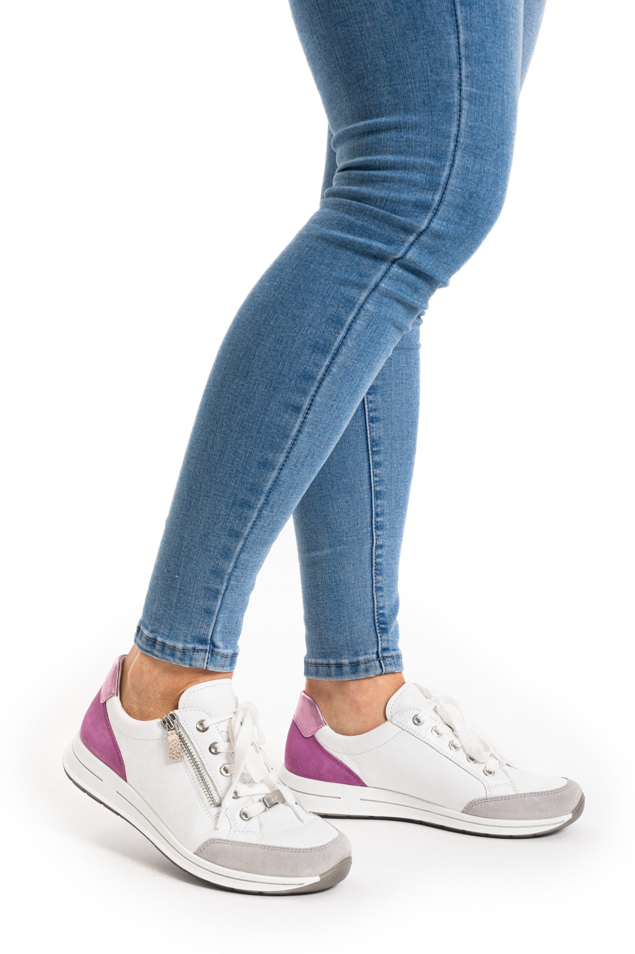 ARA Sneakers in White