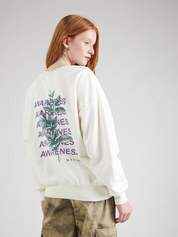 mazine - Sweatshirt 'Kuna' em branco