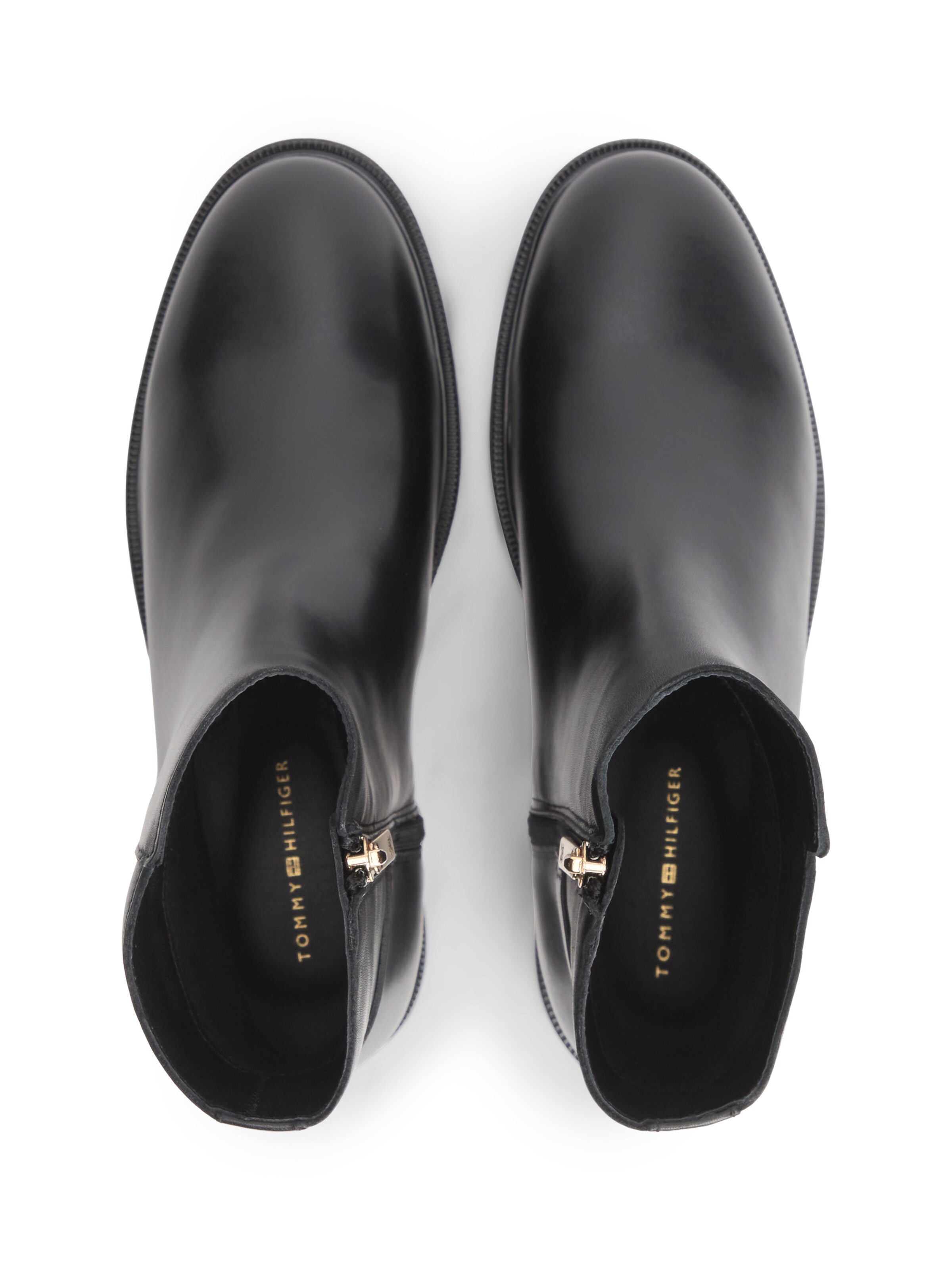 Botine de la TOMMY HILFIGER pe negru