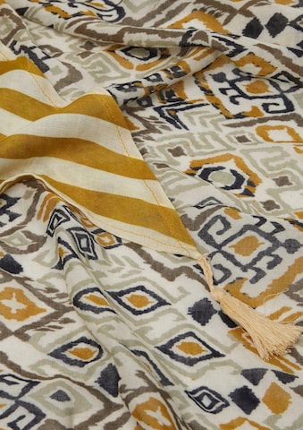 s.Oliver Tuch in Beige