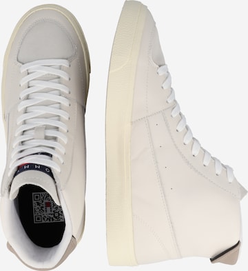 Sneaker înalt de la Tommy Jeans pe bej