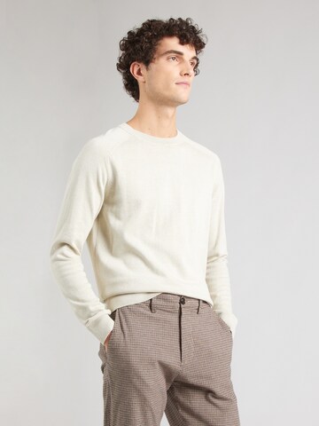 s.Oliver Sweater in Beige: front