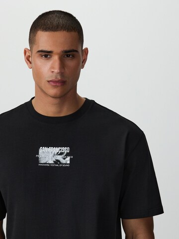 T-Shirt Next en noir