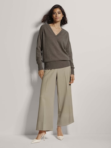 MADELEINE Sweater in Grey