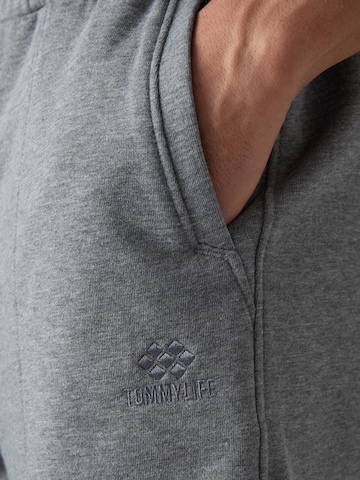 regular Pantaloni di Tommy Life in grigio