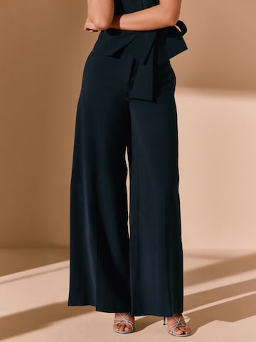 Next - Pierna ancha Pantalón de pinzas en azul: frente