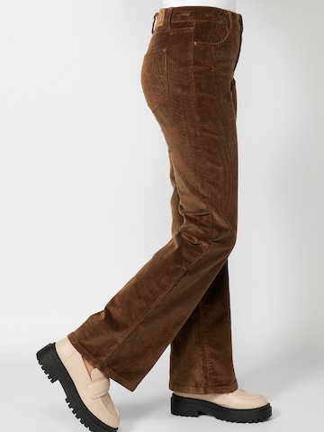 KOROSHI Flared Trousers in Brown