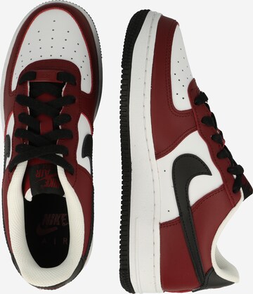 Baskets Nike Sportswear en rouge