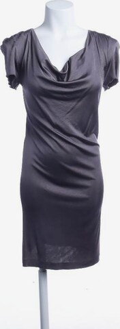 Alexander McQueen Dress in XS in Grey: front