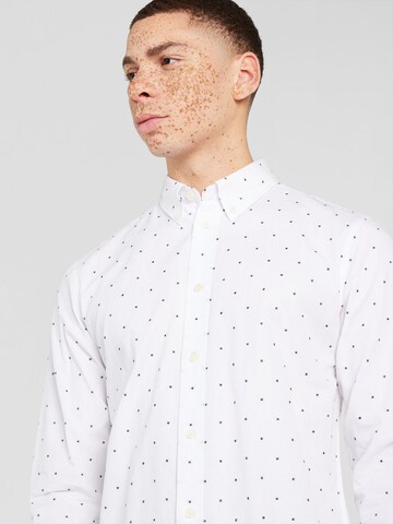 ESPRIT Slim fit Button Up Shirt in White