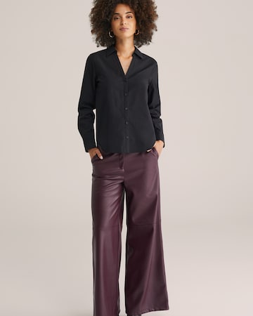 Bluză de la WE Fashion pe negru