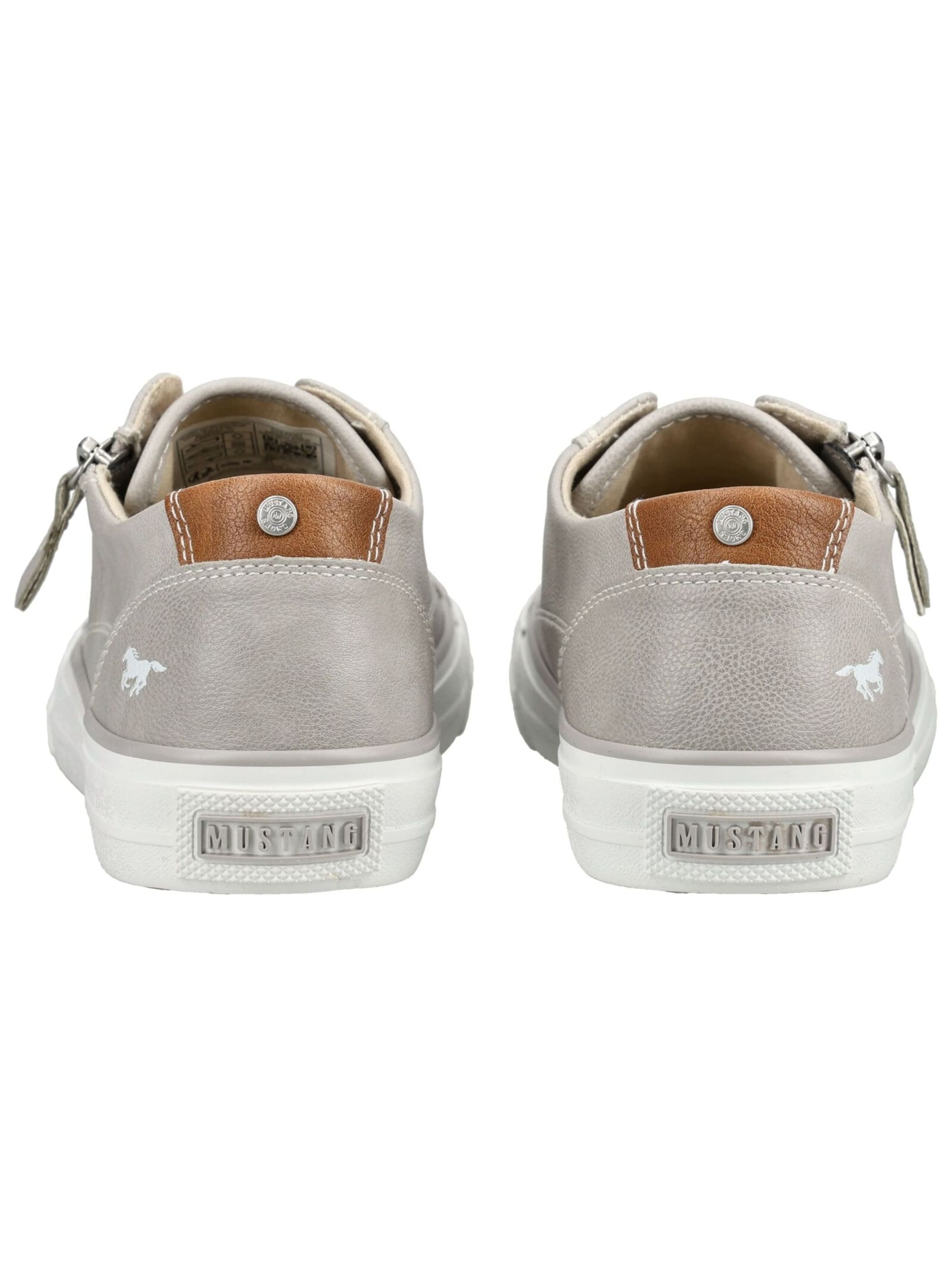 Sneaker bassa di MUSTANG in grigio