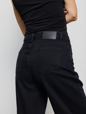 Barrel Jeans 'Nelly' de la RÆRE by Lorena Rae pe negru