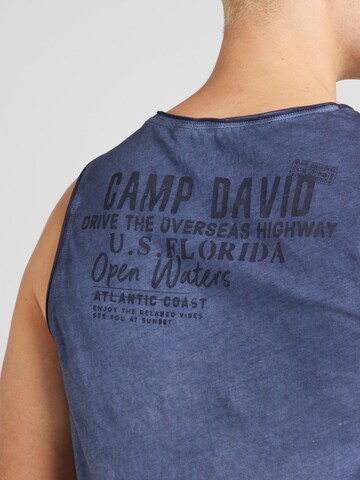 CAMP DAVID Тениска 'Muscle' в синьо