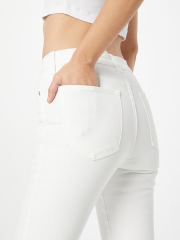 Skinny Jeans di Banana Republic in bianco