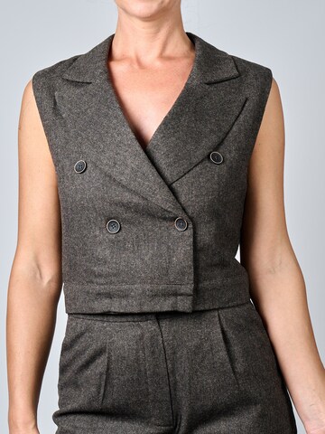 inna Suit Vest 'Comfort' in Brown: front
